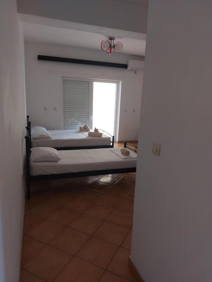 Family Apartments Sarande Exterior photo